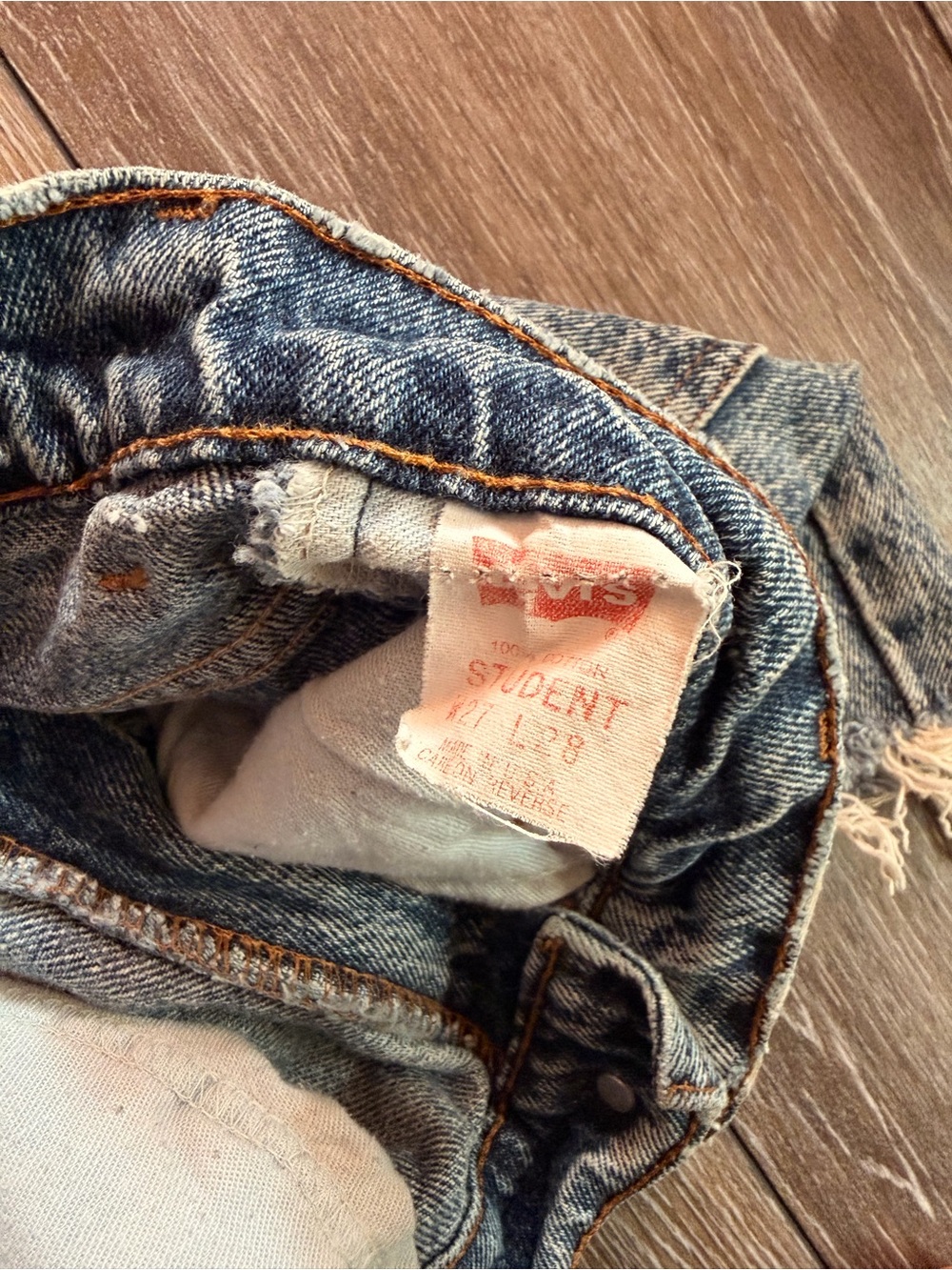 Vintage Distressed Levi’s High-Rise Denim Shorts - Picture 3 of 3
